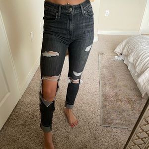 RARE Levi 721 Black Distressed Skinny Jeans
